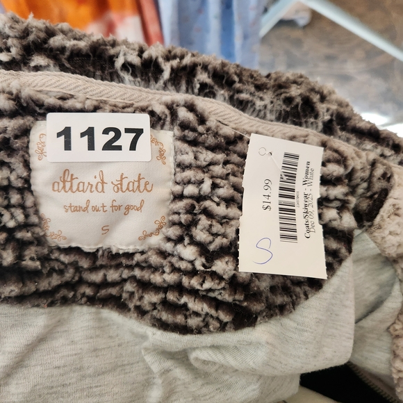 Altar'd State Size Small Cozy Cream Sherpa Jacket With Hood - Picture 4 of 11